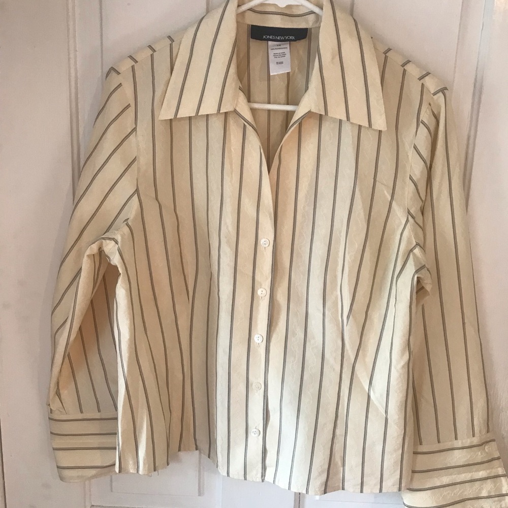 100% silk Jones of New York button down